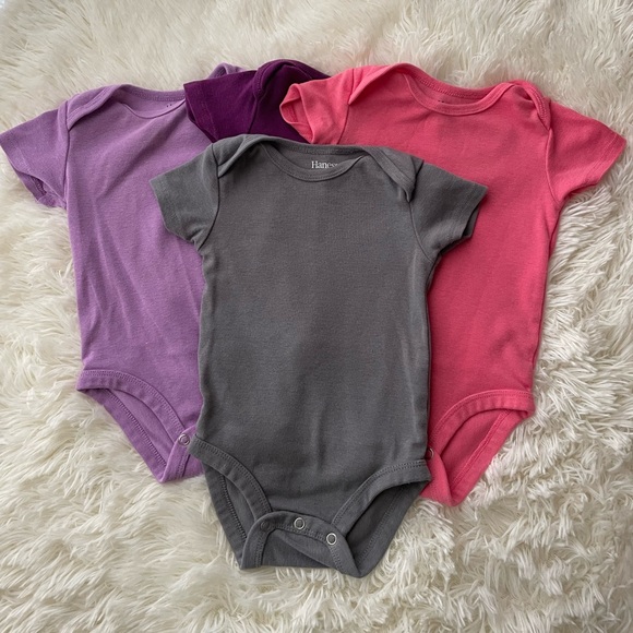Other - 4pc Hanes Onesies